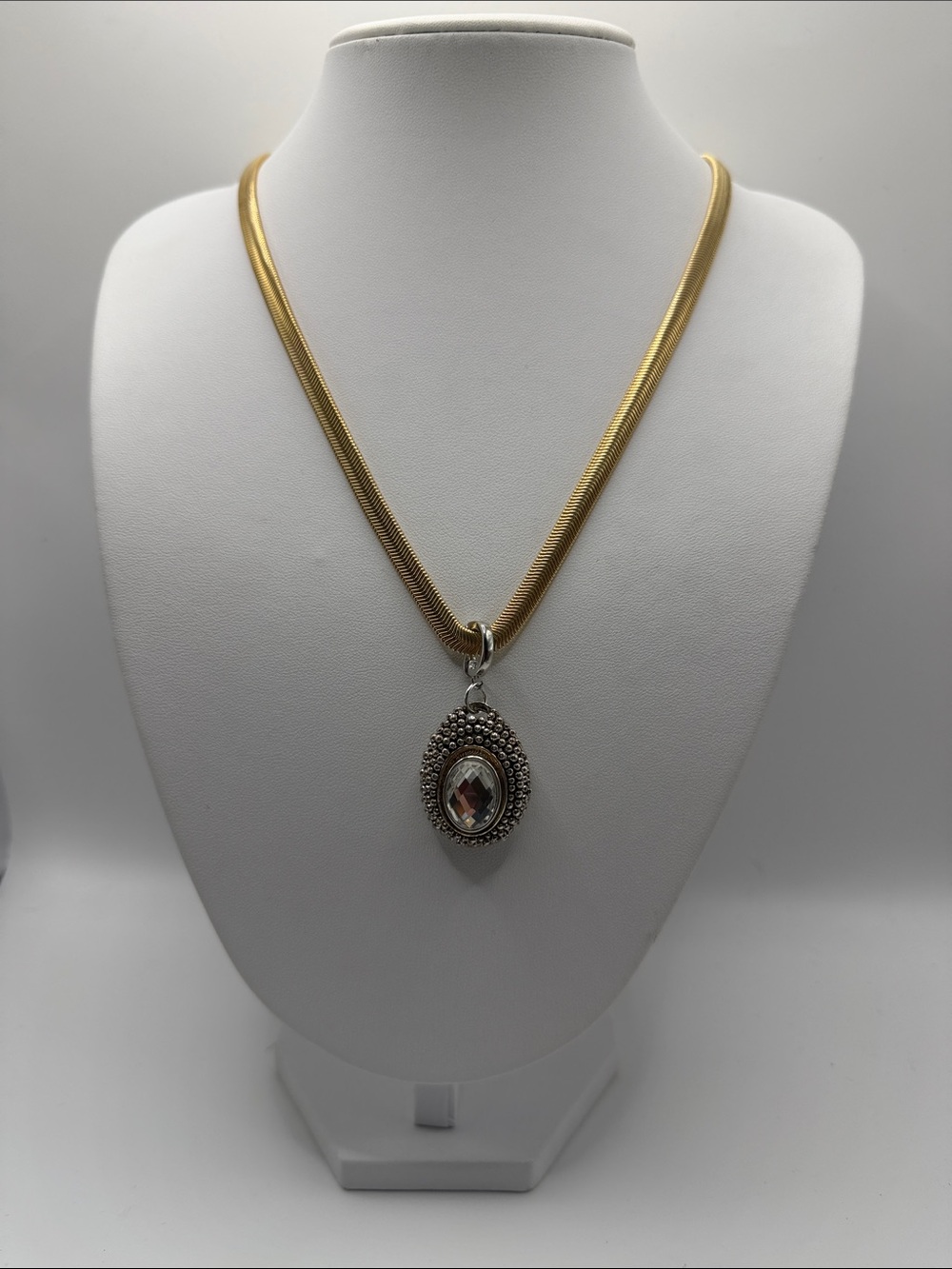 027. 18k Gold Plated Snake Chain Necklace with Vintage Crystal Pendant 18” - 24”